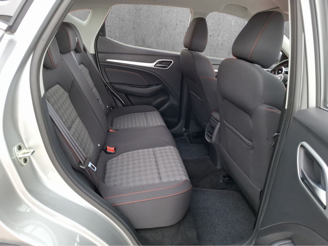 https://csb-strapi-files.fsn1.your-objectstorage.com/inventory-cars/images/91eb8d09450f715f8f56ce9d9cee8cd5372e6100/18_1280_1802.jpg