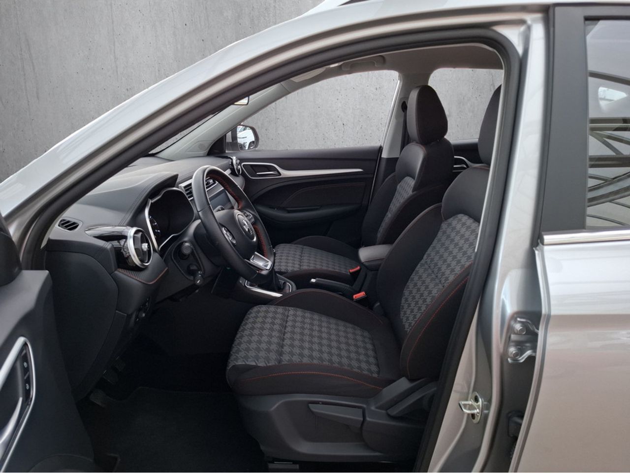 https://csb-strapi-files.fsn1.your-objectstorage.com/inventory-cars/images/91eb8d09450f715f8f56ce9d9cee8cd5372e6100/9_1280_7404.jpg
