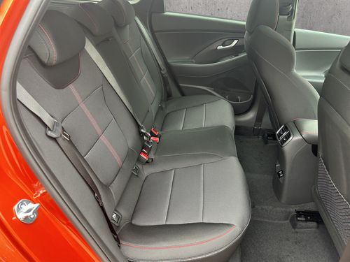 https://csb-strapi-files.fsn1.your-objectstorage.com/inventory-cars/images/920a516c7f48e9ec7a41a9a1406677ac1aa51812/22_500_3170.jpg