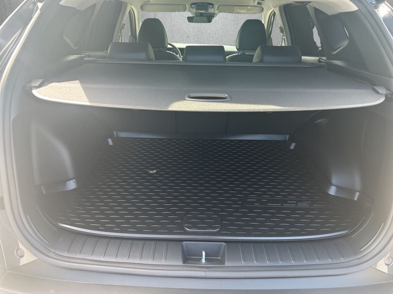 https://csb-strapi-files.fsn1.your-objectstorage.com/inventory-cars/images/92a8b48933f92cdb1be8e34b79f5ce2025efcbdf/18_1280_8492.jpg