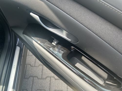 https://csb-strapi-files.fsn1.your-objectstorage.com/inventory-cars/images/92a8b48933f92cdb1be8e34b79f5ce2025efcbdf/21_500_7585.jpg