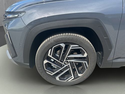 https://csb-strapi-files.fsn1.your-objectstorage.com/inventory-cars/images/92a8b48933f92cdb1be8e34b79f5ce2025efcbdf/2_500_3089.jpg