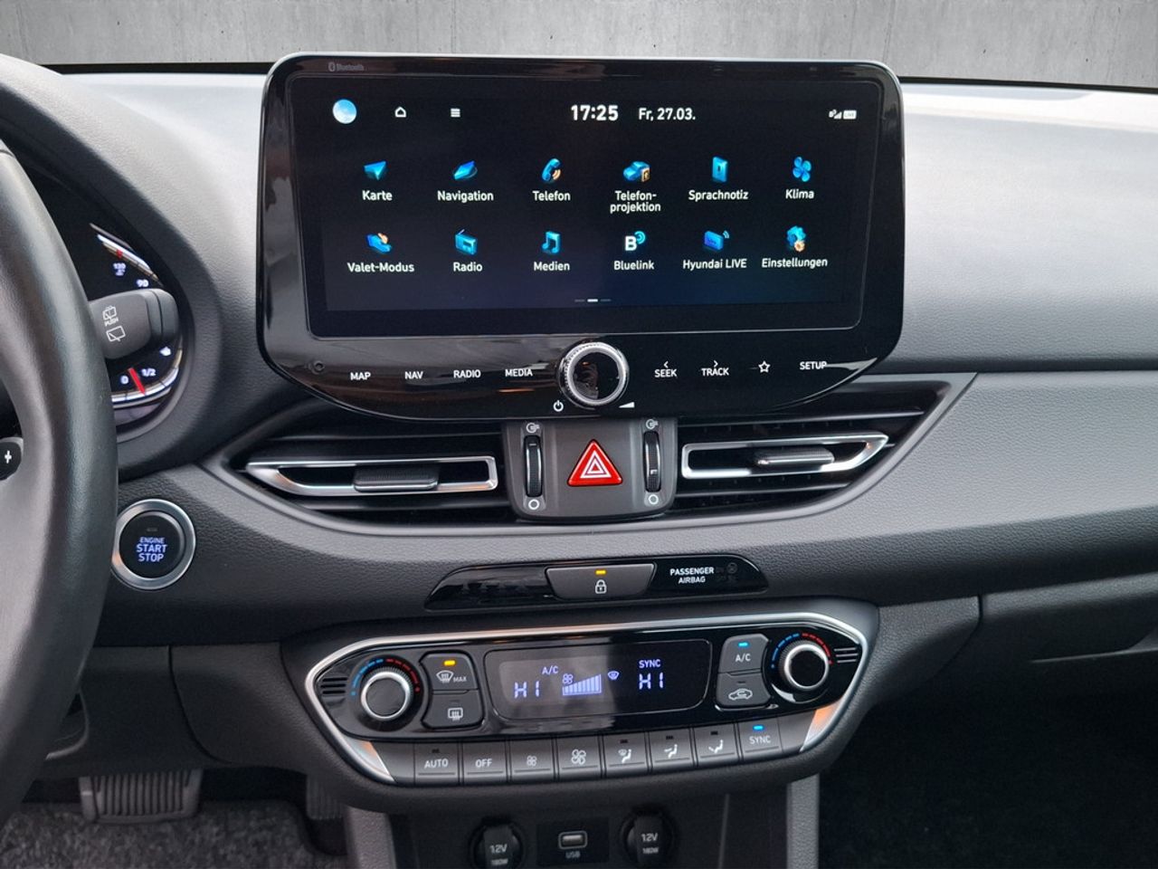 https://csb-strapi-files.fsn1.your-objectstorage.com/inventory-cars/images/92c2411b80b08e2cdccd696a801633328da23bab/12_1280_7754.jpg