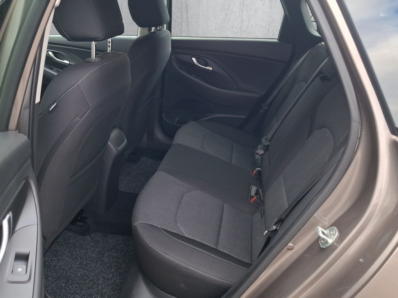 https://csb-strapi-files.fsn1.your-objectstorage.com/inventory-cars/images/92c2411b80b08e2cdccd696a801633328da23bab/15_1280_4946.jpg