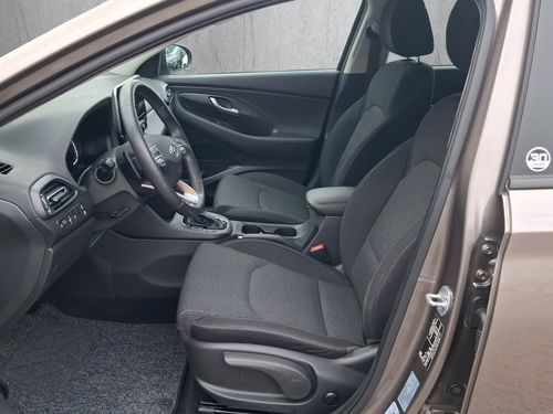https://csb-strapi-files.fsn1.your-objectstorage.com/inventory-cars/images/92c2411b80b08e2cdccd696a801633328da23bab/9_500_2419.jpg