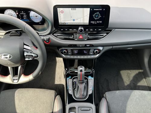 https://csb-strapi-files.fsn1.your-objectstorage.com/inventory-cars/images/94f8985f00a789cd656a32c9b1dc113fb4881153/16_500_7272.jpg
