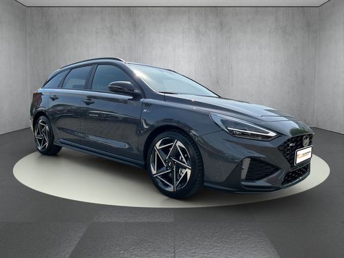https://csb-strapi-files.fsn1.your-objectstorage.com/inventory-cars/images/94f8985f00a789cd656a32c9b1dc113fb4881153/8_500_6340.jpg