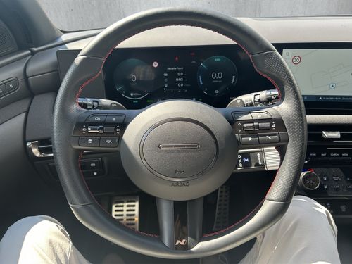 https://csb-strapi-files.fsn1.your-objectstorage.com/inventory-cars/images/957351d3ed3c71cd947b8c005e2520aa6e7f92fb/10_500_4986.jpg