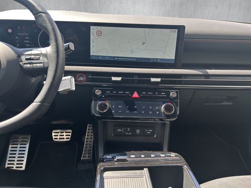 https://csb-strapi-files.fsn1.your-objectstorage.com/inventory-cars/images/957351d3ed3c71cd947b8c005e2520aa6e7f92fb/17_500_7141.jpg