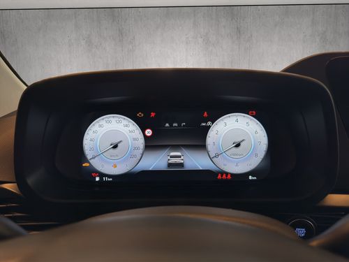 https://csb-strapi-files.fsn1.your-objectstorage.com/inventory-cars/images/9576c62596291c4b938be4b111fc0916091df0ff/18_500_2729.jpg