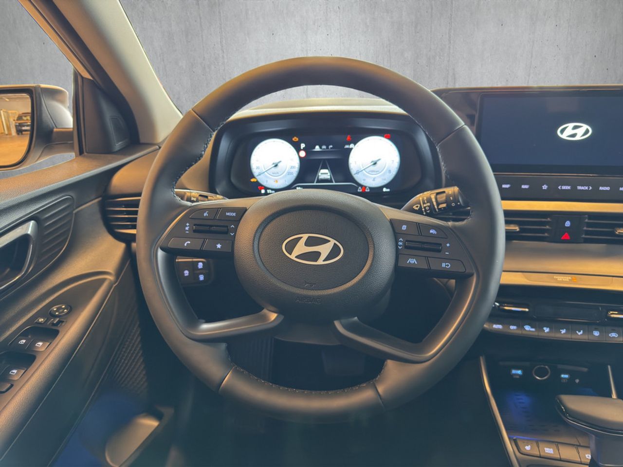 https://csb-strapi-files.fsn1.your-objectstorage.com/inventory-cars/images/9576c62596291c4b938be4b111fc0916091df0ff/19_1280_2332.jpg