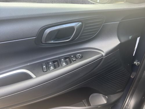 https://csb-strapi-files.fsn1.your-objectstorage.com/inventory-cars/images/9578239447794475373feb6b0d3367030a7ac4e9/13_500_5307.jpg