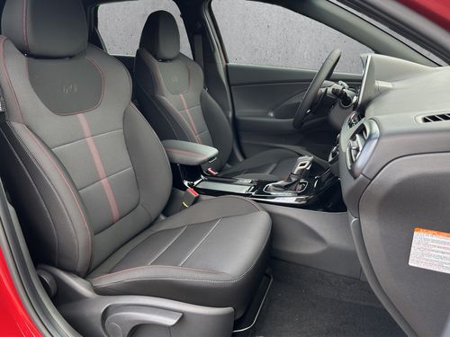 https://csb-strapi-files.fsn1.your-objectstorage.com/inventory-cars/images/962d90c32c10dd5af3b5487197660fea8f8af75d/20_500_3767.jpg