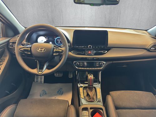 https://csb-strapi-files.fsn1.your-objectstorage.com/inventory-cars/images/9923b167181ca3be43d3f42cbc60691c2d3fd7e1/15_500_7164.jpg