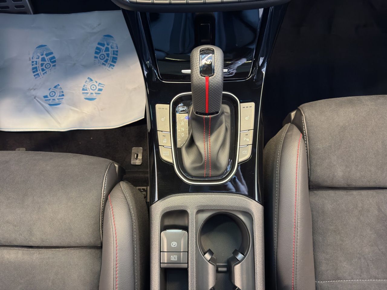 https://csb-strapi-files.fsn1.your-objectstorage.com/inventory-cars/images/9923b167181ca3be43d3f42cbc60691c2d3fd7e1/17_1280_5546.jpg