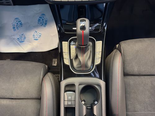 https://csb-strapi-files.fsn1.your-objectstorage.com/inventory-cars/images/9923b167181ca3be43d3f42cbc60691c2d3fd7e1/17_500_4391.jpg