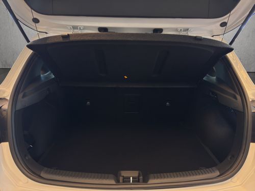 https://csb-strapi-files.fsn1.your-objectstorage.com/inventory-cars/images/9923b167181ca3be43d3f42cbc60691c2d3fd7e1/5_500_9024.jpg