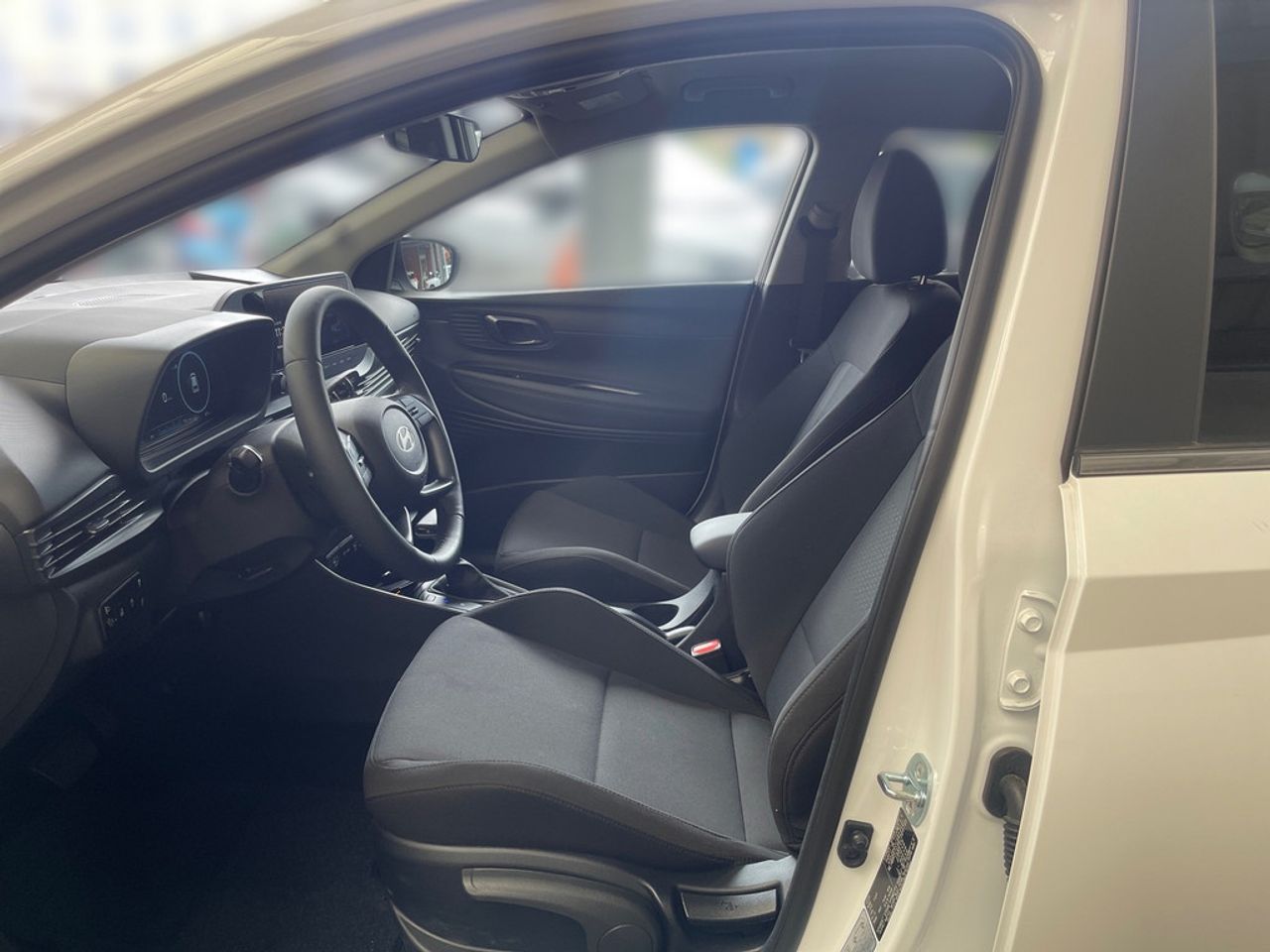 https://csb-strapi-files.fsn1.your-objectstorage.com/inventory-cars/images/99e2c1a4aa46ff74e7f18b319bbaa2b54e116145/6_1280_4668.jpg