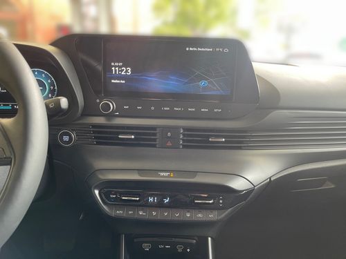 https://csb-strapi-files.fsn1.your-objectstorage.com/inventory-cars/images/99e2c1a4aa46ff74e7f18b319bbaa2b54e116145/8_500_6563.jpg
