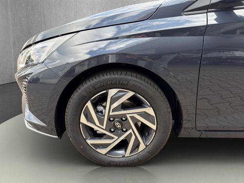 https://csb-strapi-files.fsn1.your-objectstorage.com/inventory-cars/images/99f8b3258a5b7da1f6b985f95777d6499b1954a2/3_500_5159.jpg