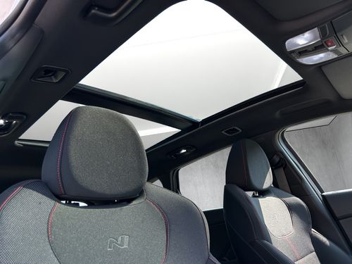 https://csb-strapi-files.fsn1.your-objectstorage.com/inventory-cars/images/9b5c225e00f48fbfc4e792b616866ffecb6313bc/22_500_8530.jpg