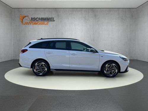 https://csb-strapi-files.fsn1.your-objectstorage.com/inventory-cars/images/9b5c225e00f48fbfc4e792b616866ffecb6313bc/7_500_9720.jpg