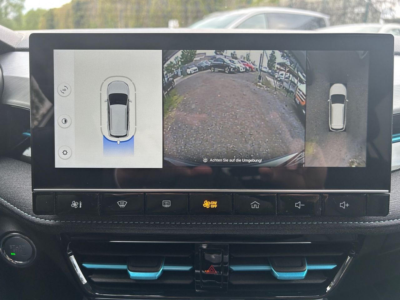 https://csb-strapi-files.fsn1.your-objectstorage.com/inventory-cars/images/9b6346560beeea6a07c363d062d6e1ccfee39fbe/16_1280_4550.jpg