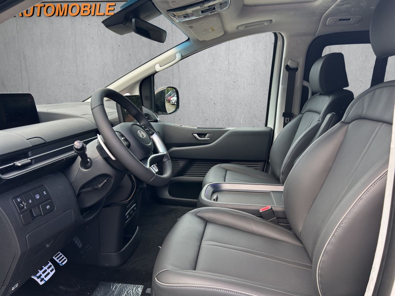 https://csb-strapi-files.fsn1.your-objectstorage.com/inventory-cars/images/9b8d068878967a756ef143902001ae34265195c4/9_1280_3436.jpg