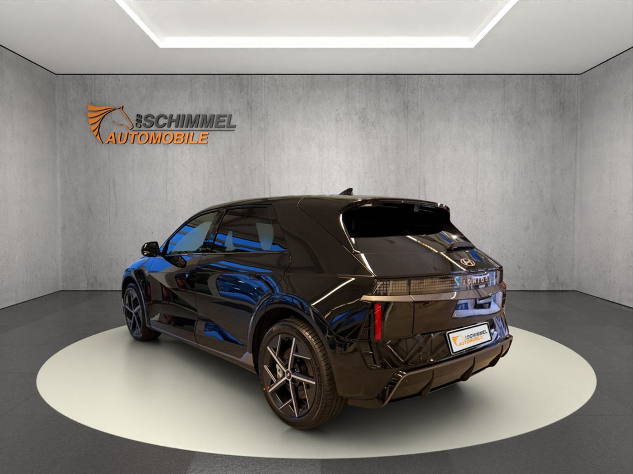 https://csb-strapi-files.fsn1.your-objectstorage.com/inventory-cars/images/9bb4ffa0d76a035b4510361372fb867ce6b508cd/4_1280_3217.jpg