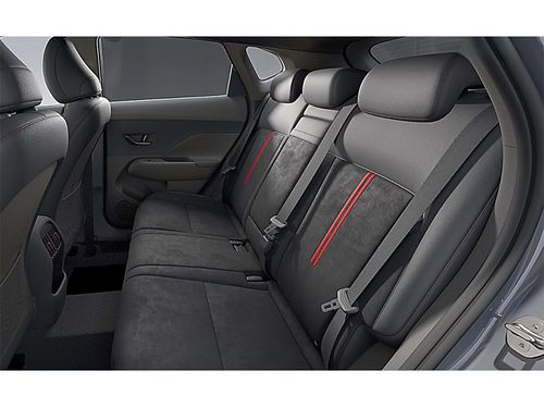 https://csb-strapi-files.fsn1.your-objectstorage.com/inventory-cars/images/9bca187bcf30128895ce14121367cadb89d98064/10_500_7131.jpg