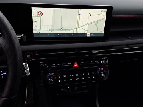 https://csb-strapi-files.fsn1.your-objectstorage.com/inventory-cars/images/9cd8ec46a64796c7cbc7fb7db6e4a130ad186500/12_500_5225.jpg
