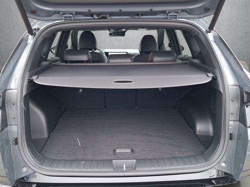 https://csb-strapi-files.fsn1.your-objectstorage.com/inventory-cars/images/9cd8ec46a64796c7cbc7fb7db6e4a130ad186500/18_500_8882.jpg