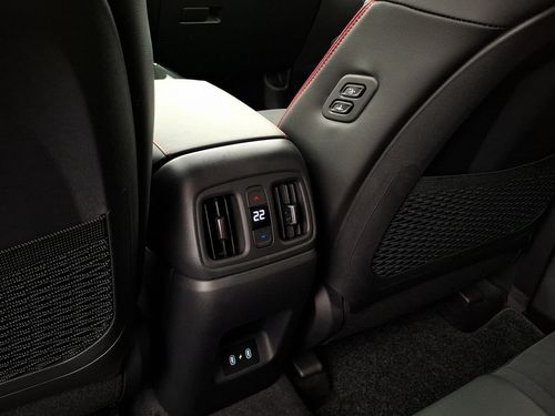 https://csb-strapi-files.fsn1.your-objectstorage.com/inventory-cars/images/9cd8ec46a64796c7cbc7fb7db6e4a130ad186500/20_500_8525.jpg