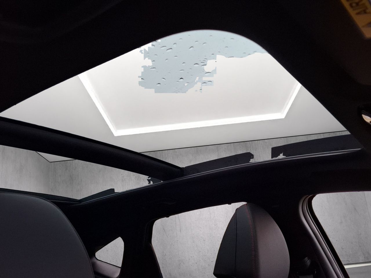 https://csb-strapi-files.fsn1.your-objectstorage.com/inventory-cars/images/9cd8ec46a64796c7cbc7fb7db6e4a130ad186500/22_1280_4549.jpg