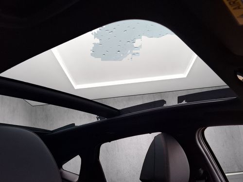 https://csb-strapi-files.fsn1.your-objectstorage.com/inventory-cars/images/9cd8ec46a64796c7cbc7fb7db6e4a130ad186500/22_500_5916.jpg