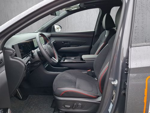 https://csb-strapi-files.fsn1.your-objectstorage.com/inventory-cars/images/9cd8ec46a64796c7cbc7fb7db6e4a130ad186500/9_500_8476.jpg