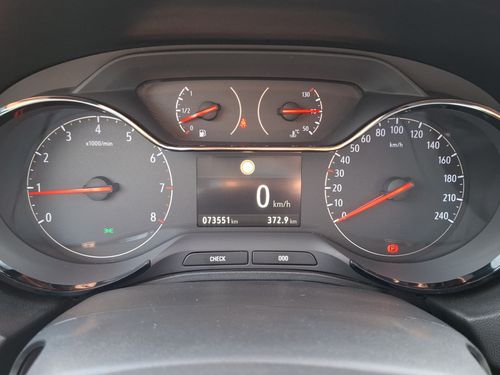https://csb-strapi-files.fsn1.your-objectstorage.com/inventory-cars/images/9d073936c2507ed0cdc6ba4afa5bcd077b132dc5/12_500_4477.jpg