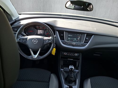 https://csb-strapi-files.fsn1.your-objectstorage.com/inventory-cars/images/9d073936c2507ed0cdc6ba4afa5bcd077b132dc5/16_500_5620.jpg