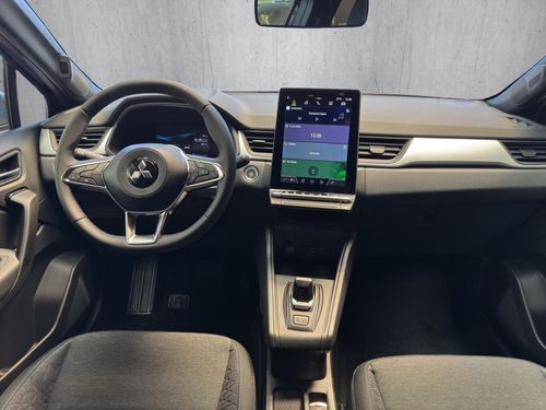 https://csb-strapi-files.fsn1.your-objectstorage.com/inventory-cars/images/9f427abefce86b9089dddac32f95e8e3d4f9735c/15_500_7725.jpg