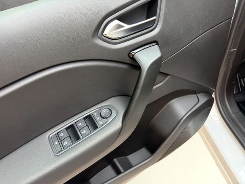 https://csb-strapi-files.fsn1.your-objectstorage.com/inventory-cars/images/9fdee54caa109d6cc260b5493fa5b44306684d34/11_500_7999.jpg