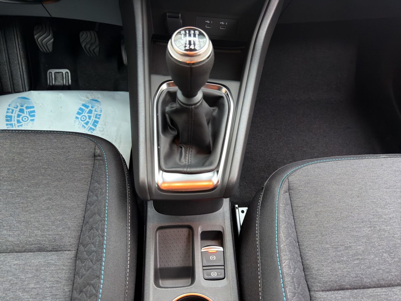 https://csb-strapi-files.fsn1.your-objectstorage.com/inventory-cars/images/9fdee54caa109d6cc260b5493fa5b44306684d34/15_1280_8509.jpg