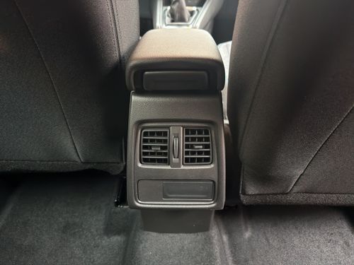 https://csb-strapi-files.fsn1.your-objectstorage.com/inventory-cars/images/9fdee54caa109d6cc260b5493fa5b44306684d34/21_500_8039.jpg