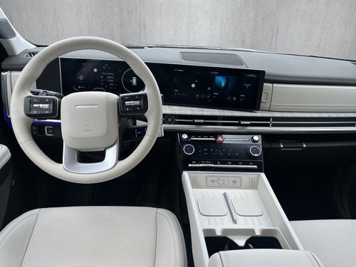 https://csb-strapi-files.fsn1.your-objectstorage.com/inventory-cars/images/a030b69bc0000f35931f977d4d902b77d386c7ac/9_500_1776.jpg