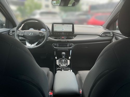 https://csb-strapi-files.fsn1.your-objectstorage.com/inventory-cars/images/a0a13ae38acb389c658a31ad28a9c0327711dccd/10_500_9734.jpg