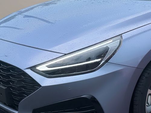 https://csb-strapi-files.fsn1.your-objectstorage.com/inventory-cars/images/a0a13ae38acb389c658a31ad28a9c0327711dccd/4_500_7142.jpg