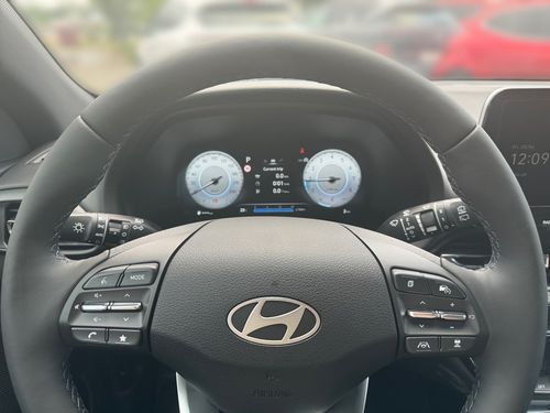 https://csb-strapi-files.fsn1.your-objectstorage.com/inventory-cars/images/a0a13ae38acb389c658a31ad28a9c0327711dccd/7_500_3648.jpg