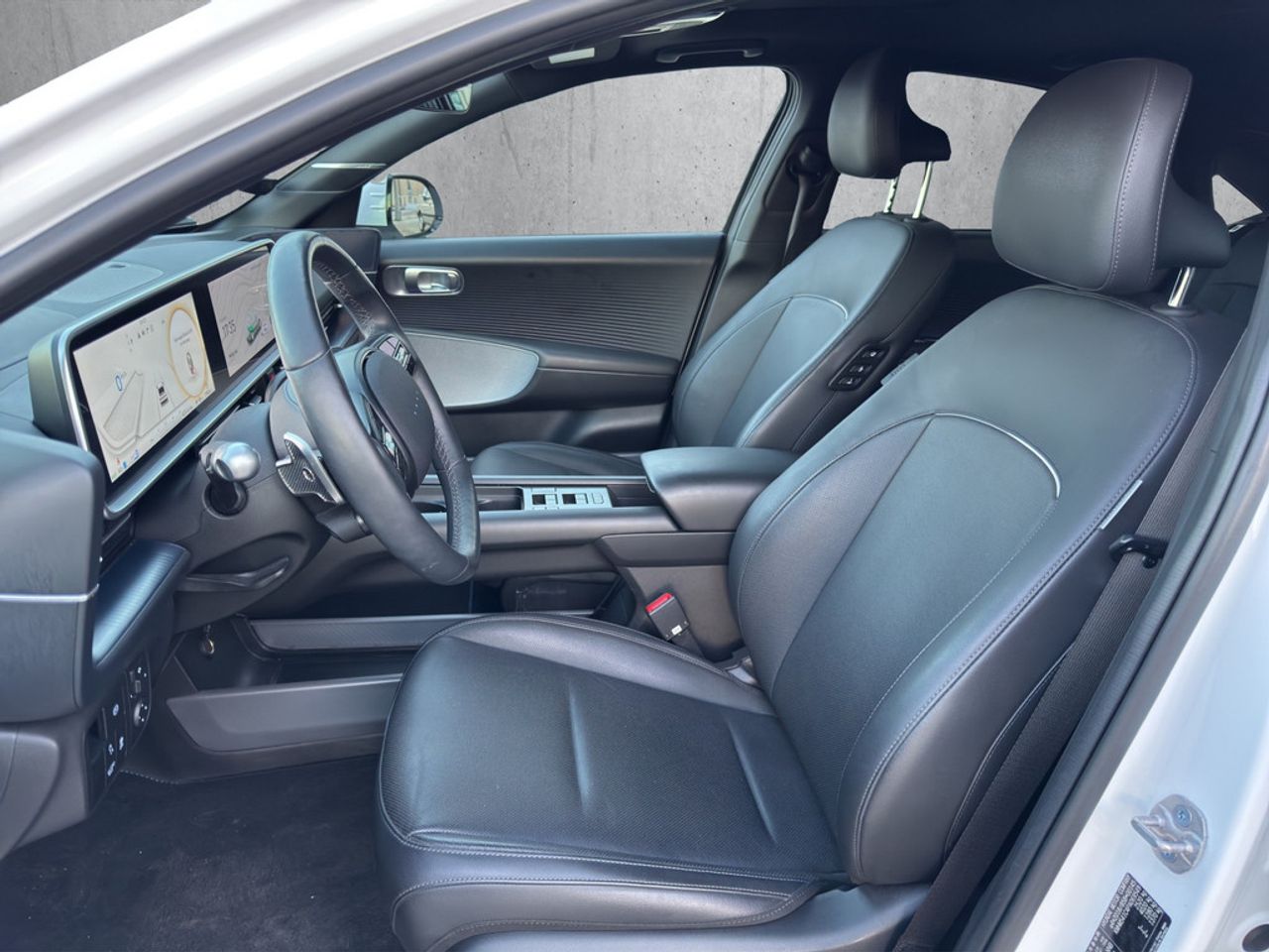 https://csb-strapi-files.fsn1.your-objectstorage.com/inventory-cars/images/a261b994f03c0590e66843f143eaaabf10c239db/10_1280_2564.jpg