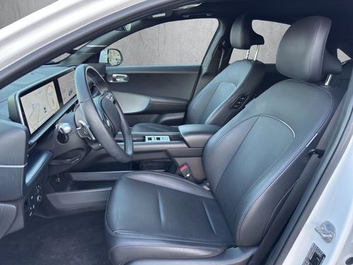 https://csb-strapi-files.fsn1.your-objectstorage.com/inventory-cars/images/a261b994f03c0590e66843f143eaaabf10c239db/10_500_2252.jpg