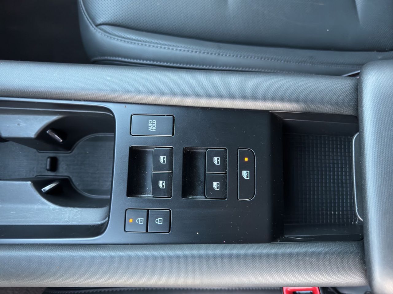 https://csb-strapi-files.fsn1.your-objectstorage.com/inventory-cars/images/a261b994f03c0590e66843f143eaaabf10c239db/11_1280_3183.jpg