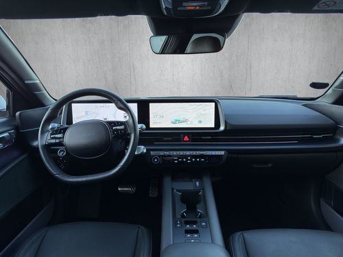 https://csb-strapi-files.fsn1.your-objectstorage.com/inventory-cars/images/a261b994f03c0590e66843f143eaaabf10c239db/16_500_2391.jpg